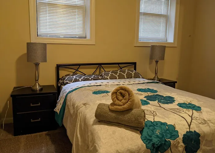 Downtown Vintage Apartment Chicago