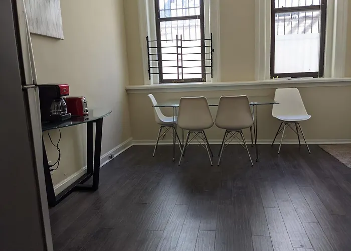 Downtown Vintage Apartment *