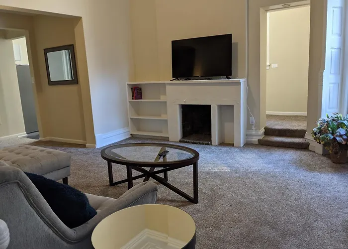 Downtown Vintage Apartment *